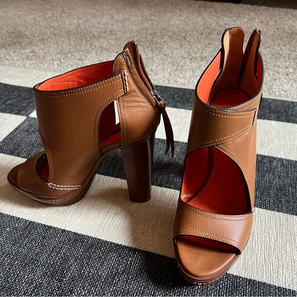 Ralph Lauren Collection Tan Leather Platform Heels- stunning and comfortable - Picture 6 of 10